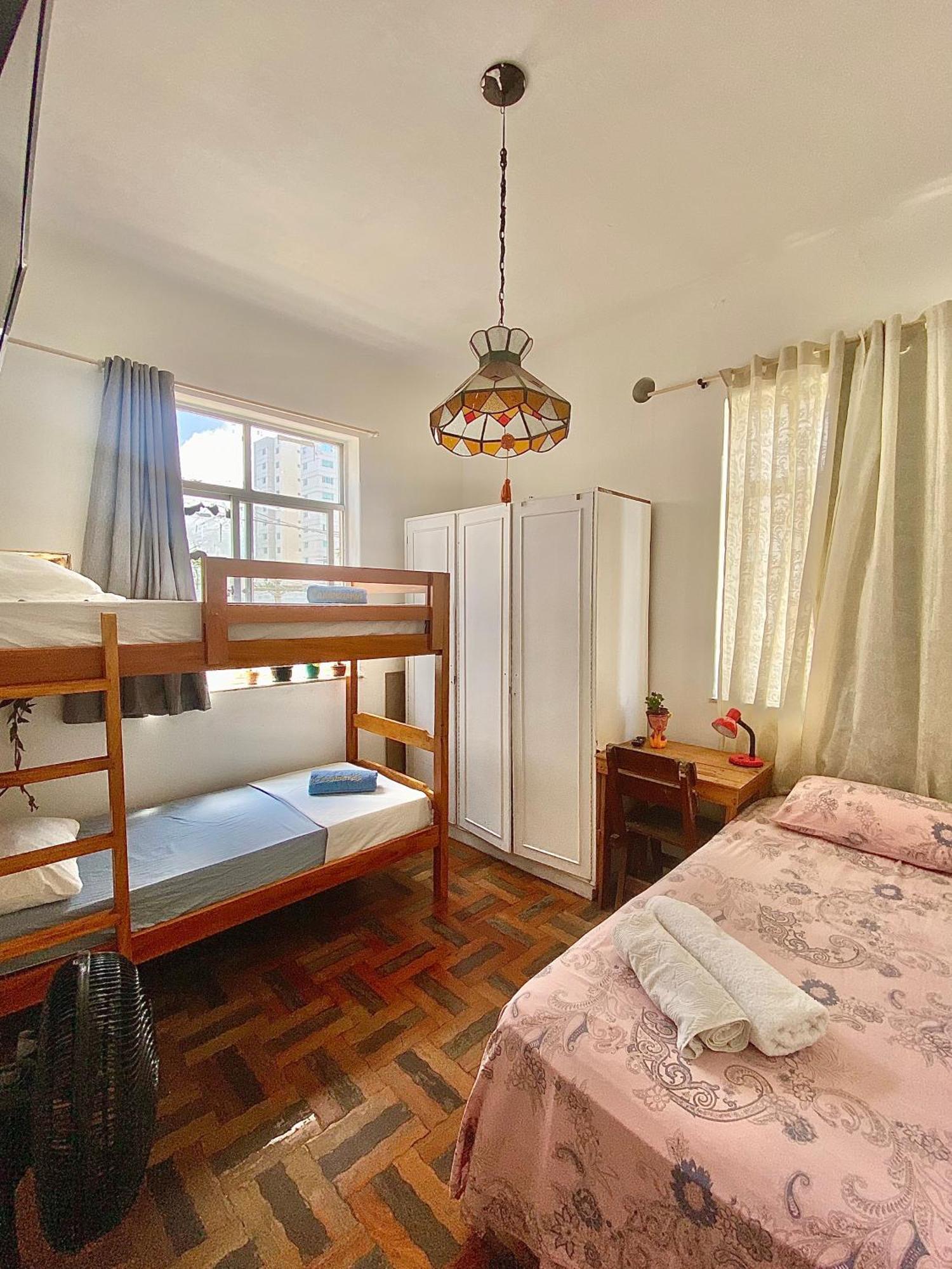 Casamarelo Hostel Salvador Luaran gambar
