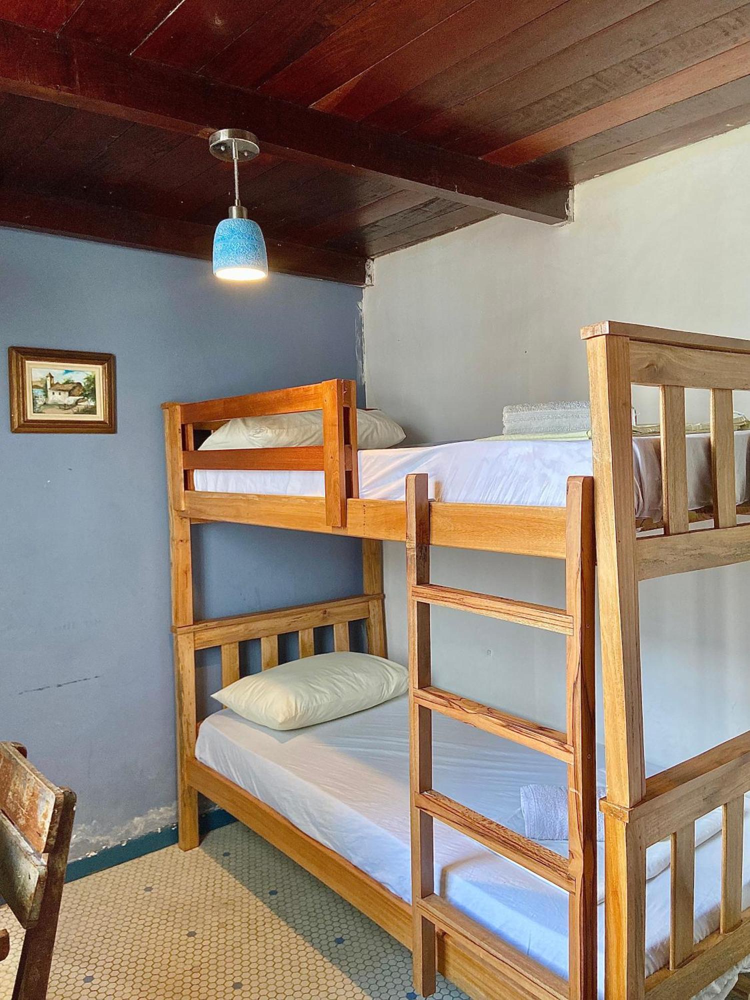 Casamarelo Hostel Salvador Luaran gambar