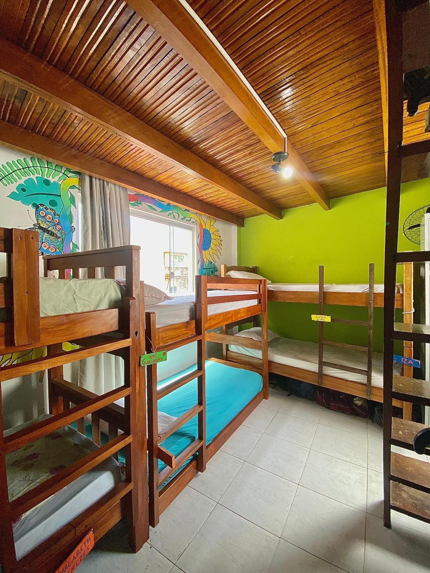 Casamarelo Hostel Salvador Luaran gambar