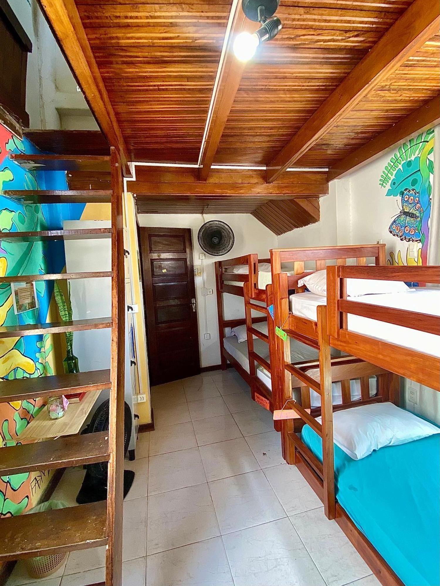 Casamarelo Hostel Salvador Luaran gambar