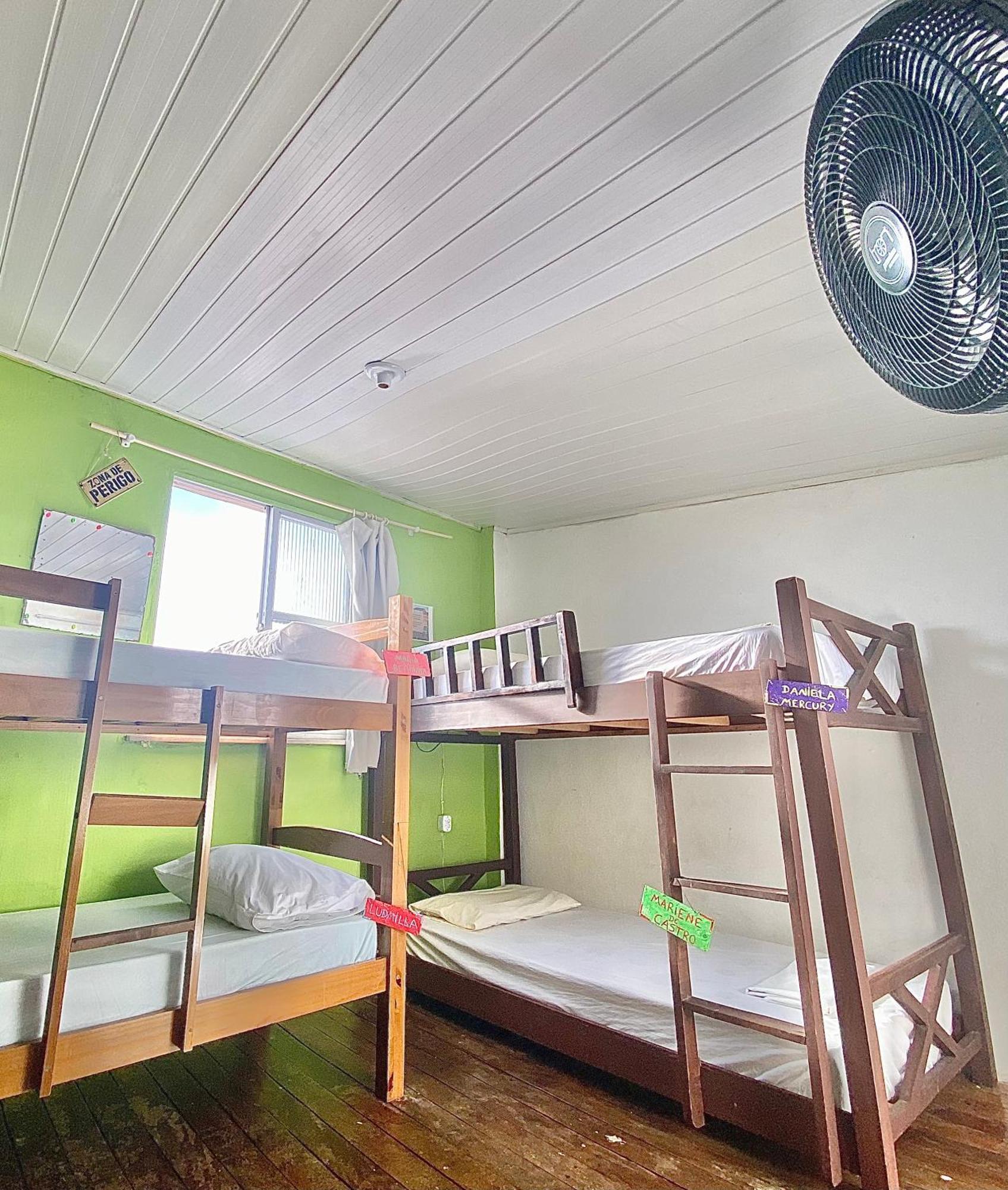 Casamarelo Hostel Salvador Luaran gambar