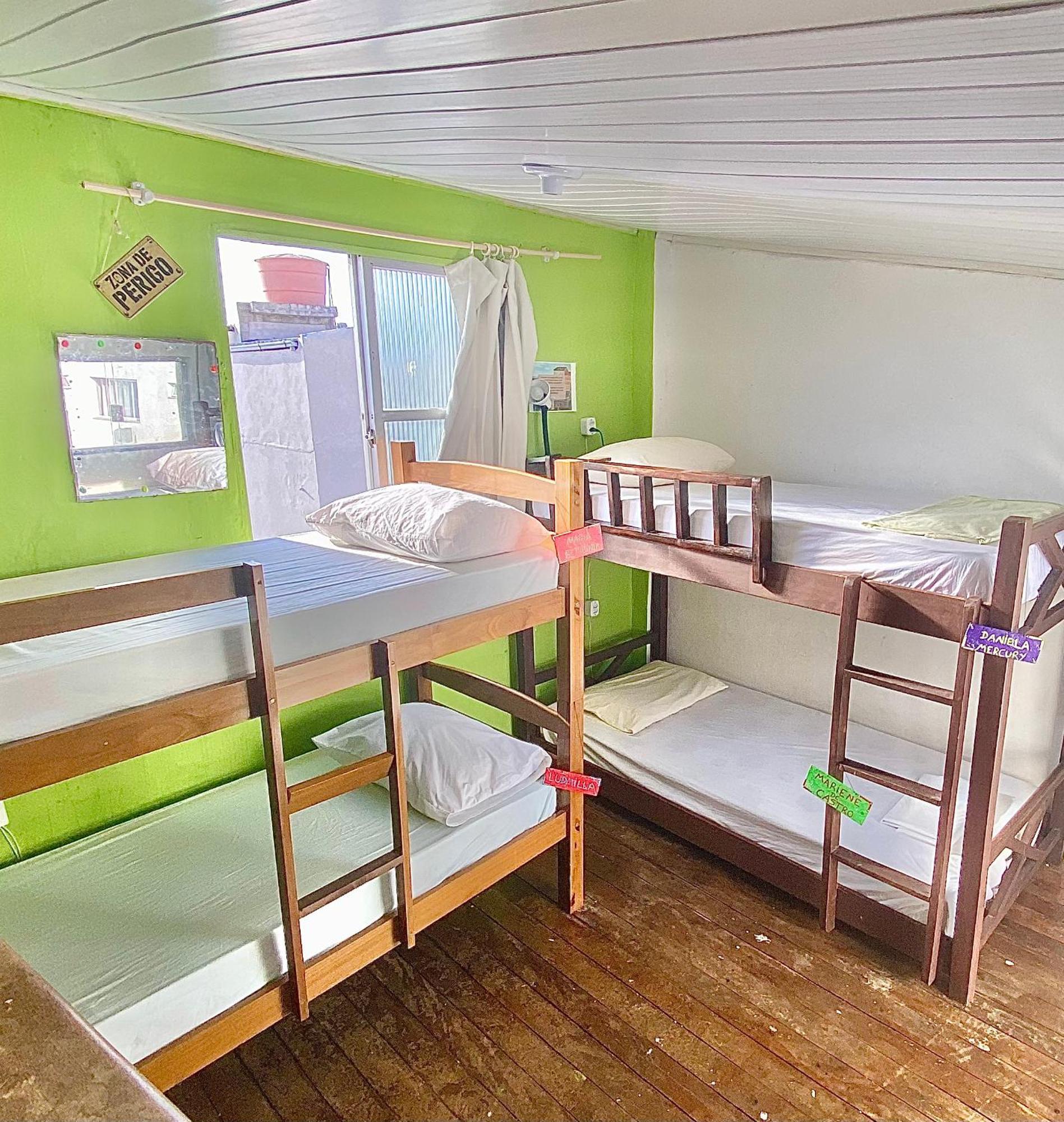 Casamarelo Hostel Salvador Luaran gambar