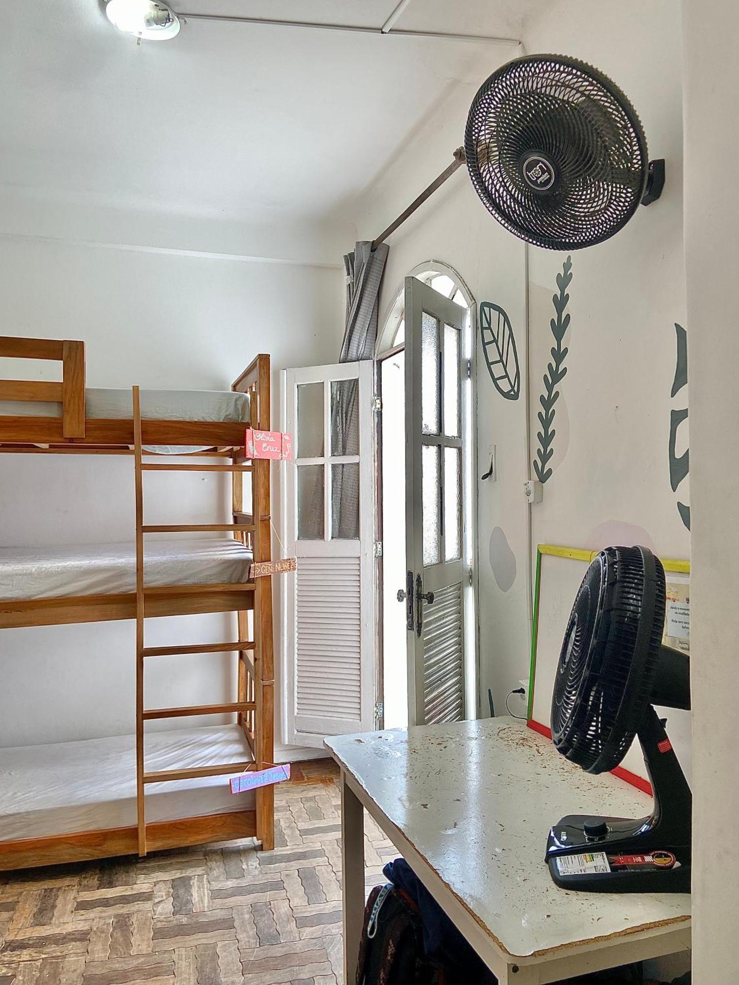 Casamarelo Hostel Salvador Luaran gambar