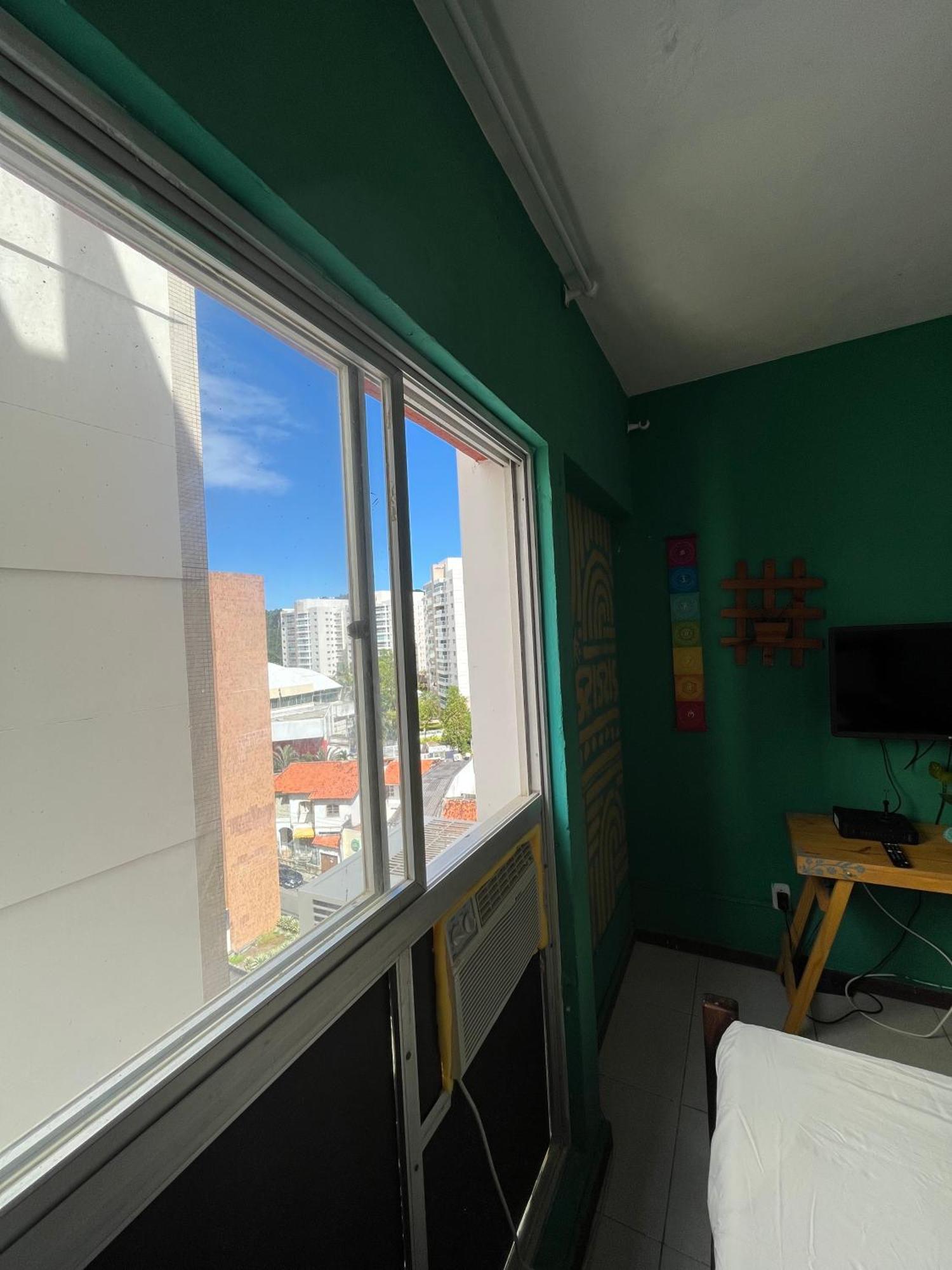 Casamarelo Hostel Salvador Luaran gambar